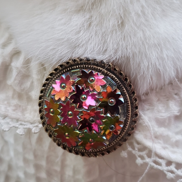 Vintage Metallic Iridescent 3D Scraf Clip/ Dress Clip - Picture 3 of 6